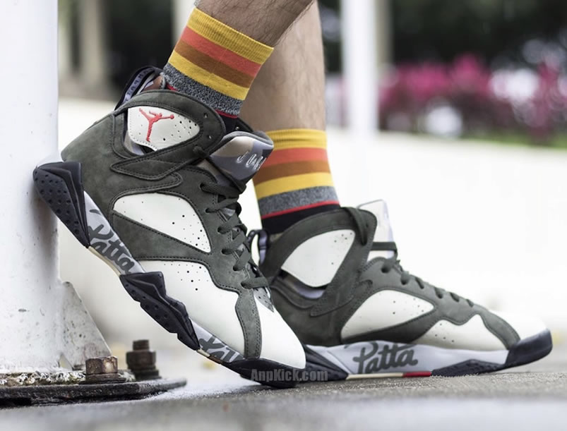 Patta Air Jordan 7 Og Sp Icicle On Feet Release Date At3375 100 (2) - www.newkick.vip