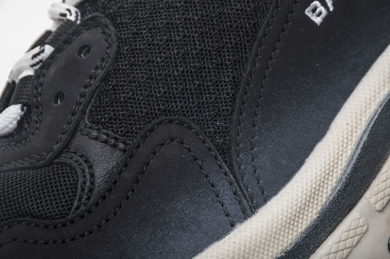 Balenciaga Triple S Sneakers Black Red Shoes 483513w06e1 1000 (16) - www.newkick.vip