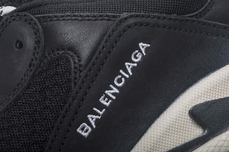 Balenciaga Triple S Sneakers Black Red Shoes 483513w06e1 1000 (18) - www.newkick.vip