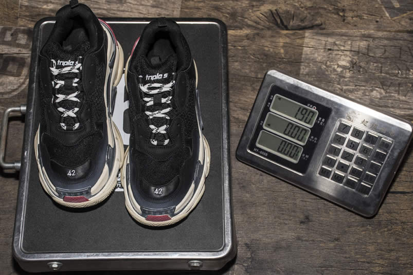 Balenciaga Triple S Sneakers Black Red Shoes 483513w06e1 1000 (34) - www.newkick.vip