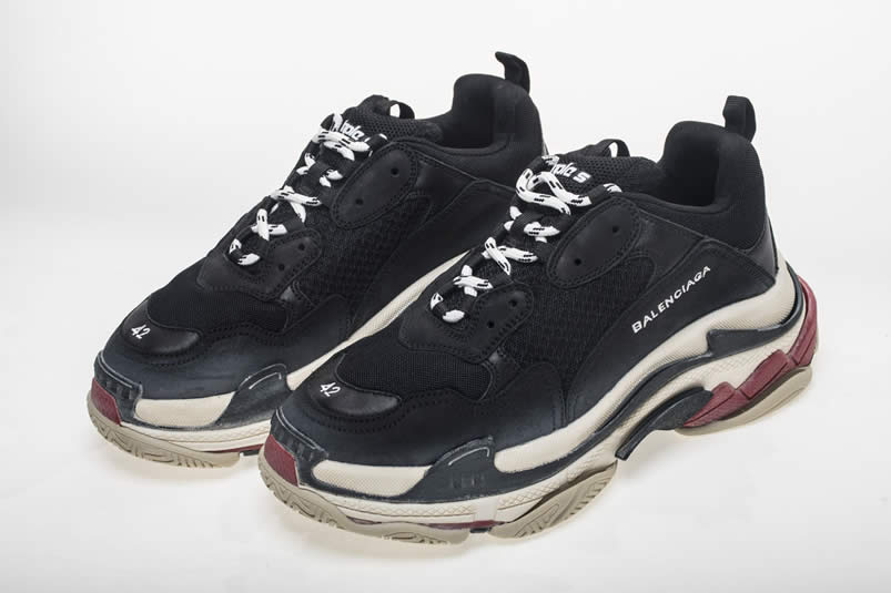 Balenciaga Triple S Sneakers Black Red Shoes 483513w06e1 1000 (7) - www.newkick.vip