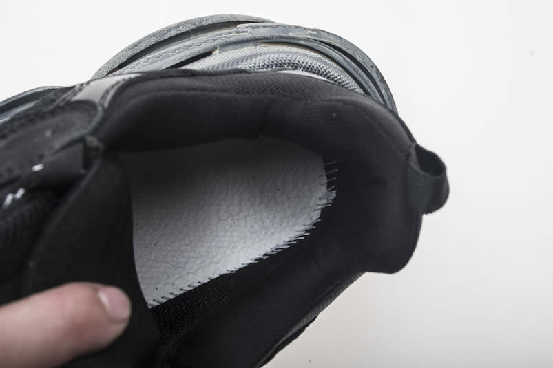 Balenciaga Triple S Sneakers Black Shoes 512176w09o1 1000 (30) - www.newkick.vip