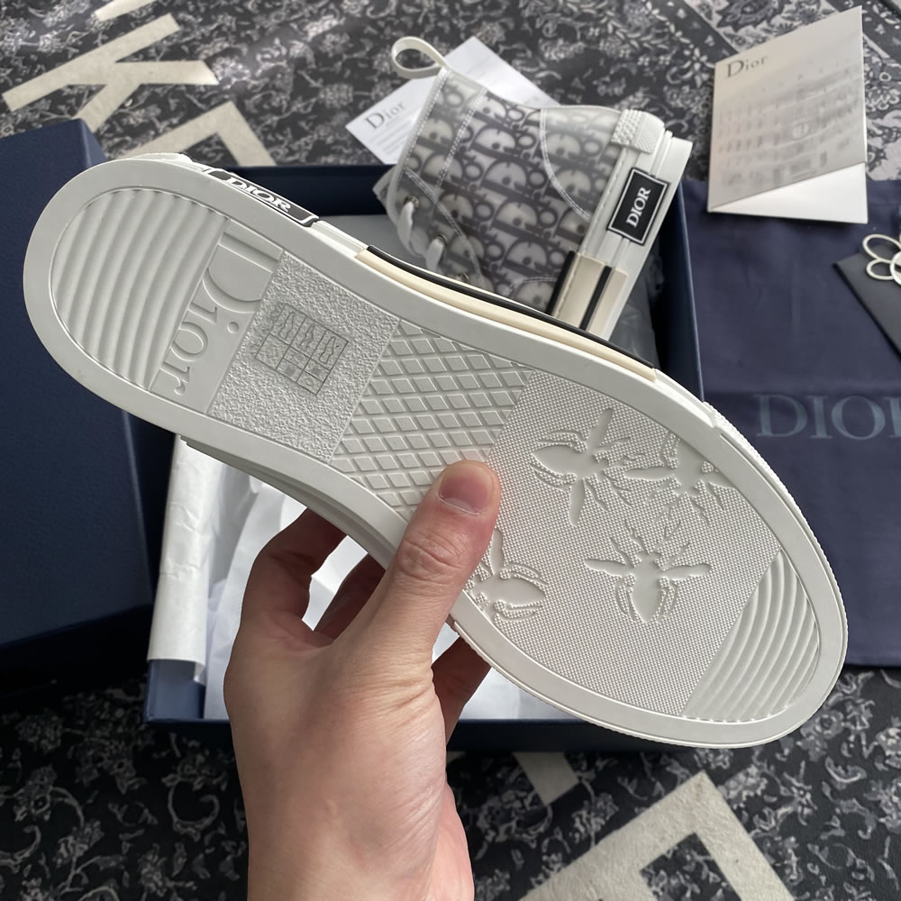 B23 Dior Oblique Shoes White Black (13) - www.newkick.vip B23 Dior Oblique Shoes White Black (13) - www.newkick.vip