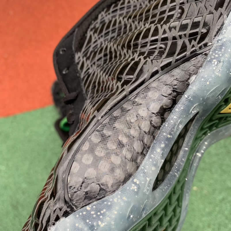 Nike Air Foamposite One Prm Uo Qs Image Oregon Ducks For Sale 652110 00 (6) - www.newkick.vip