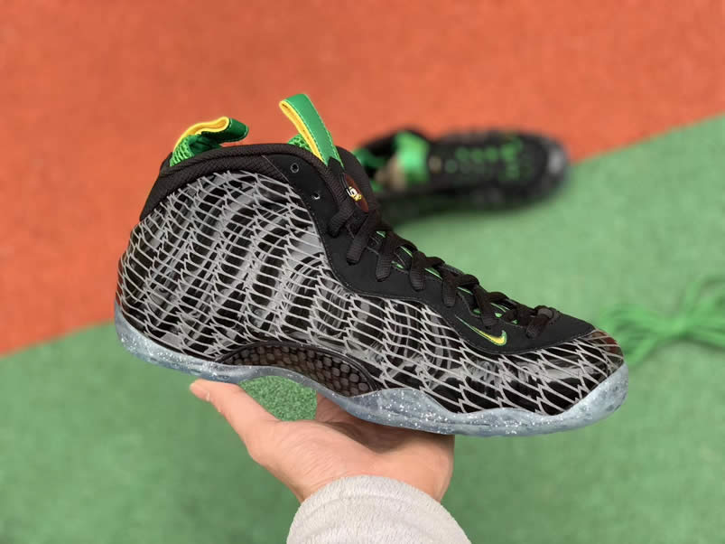 Nike Air Foamposite One Prm Uo Qs Image Oregon Ducks For Sale 652110 00 (8) - www.newkick.vip