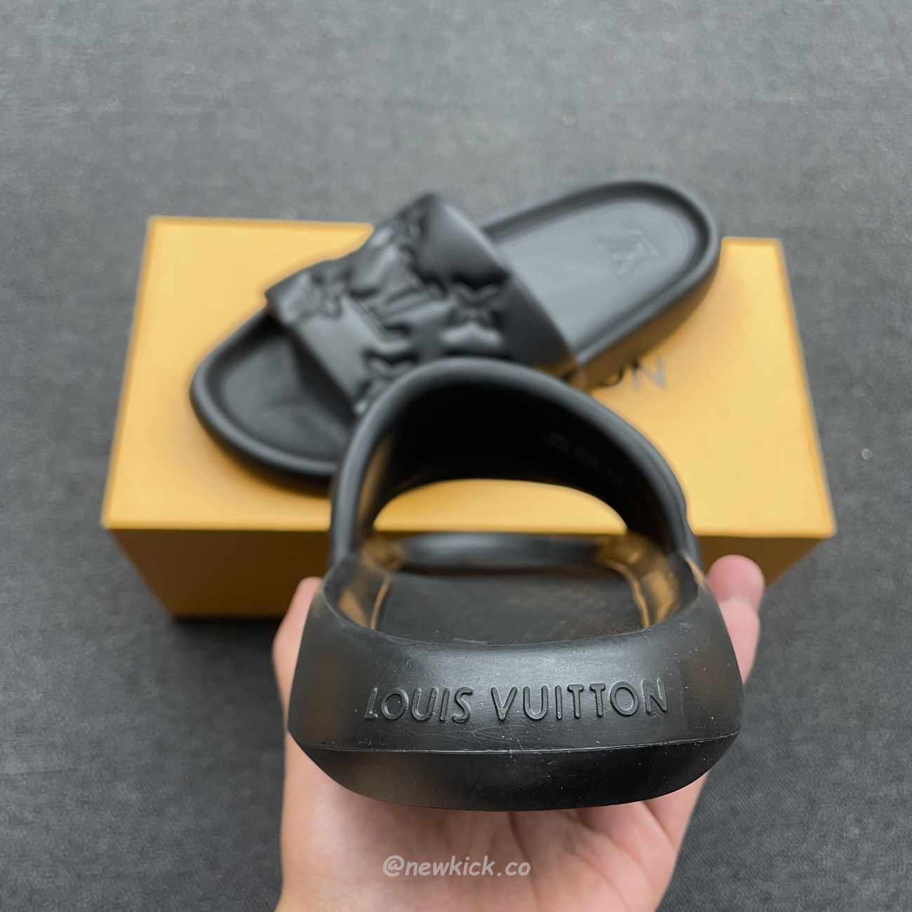 Louis Vuitton Waterfront White Blue 1a9zm5 (41) - www.newkick.vip