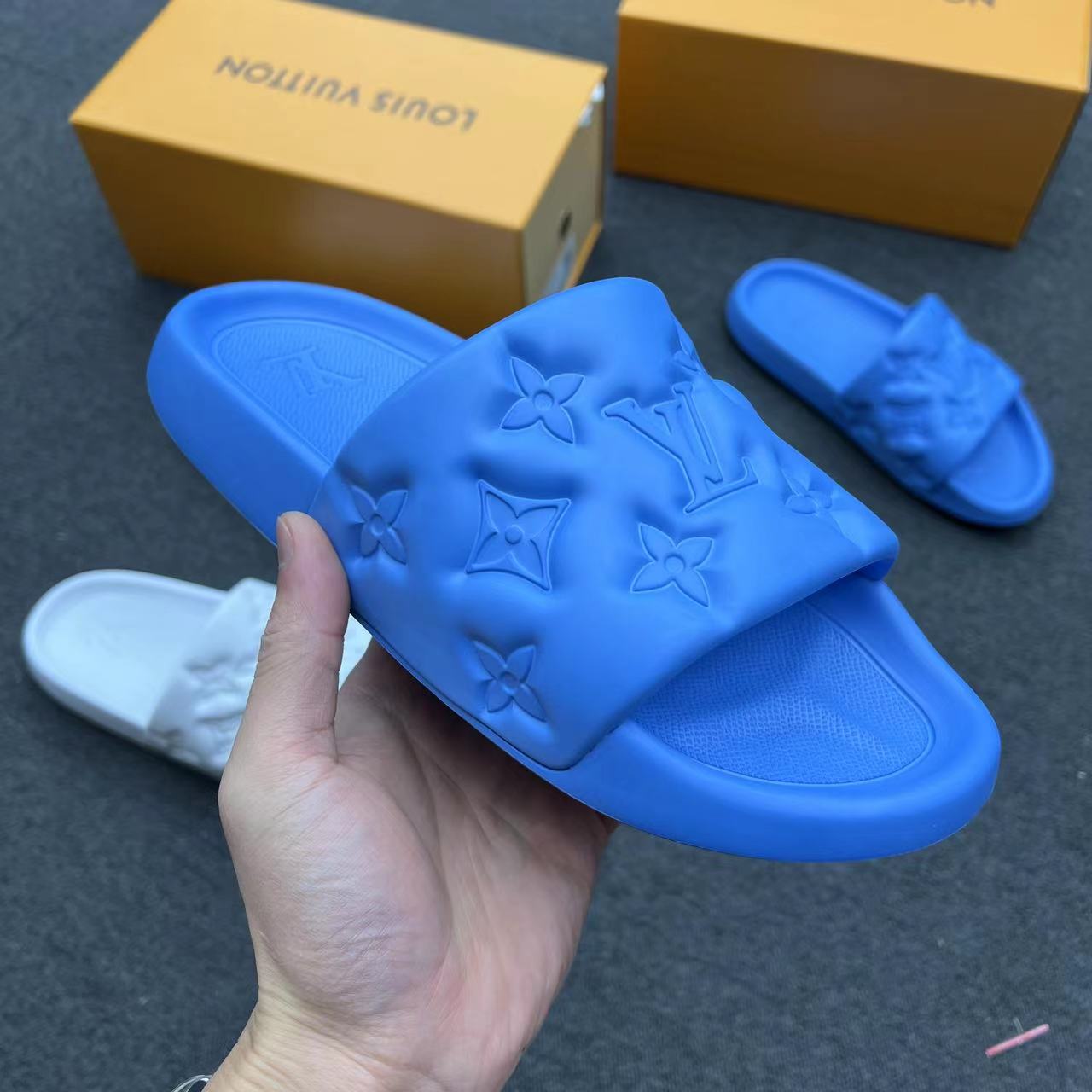 Louis Vuitton Waterfront White Blue 1a9zm5 (2) - www.newkick.vip