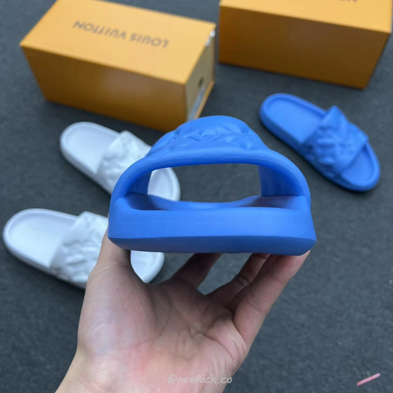 Louis Vuitton Waterfront White Blue 1a9zm5 (5) - www.newkick.vip