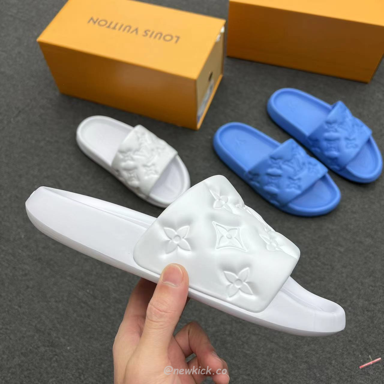 Louis Vuitton Waterfront White Blue 1a9zm5 (7) - www.newkick.vip