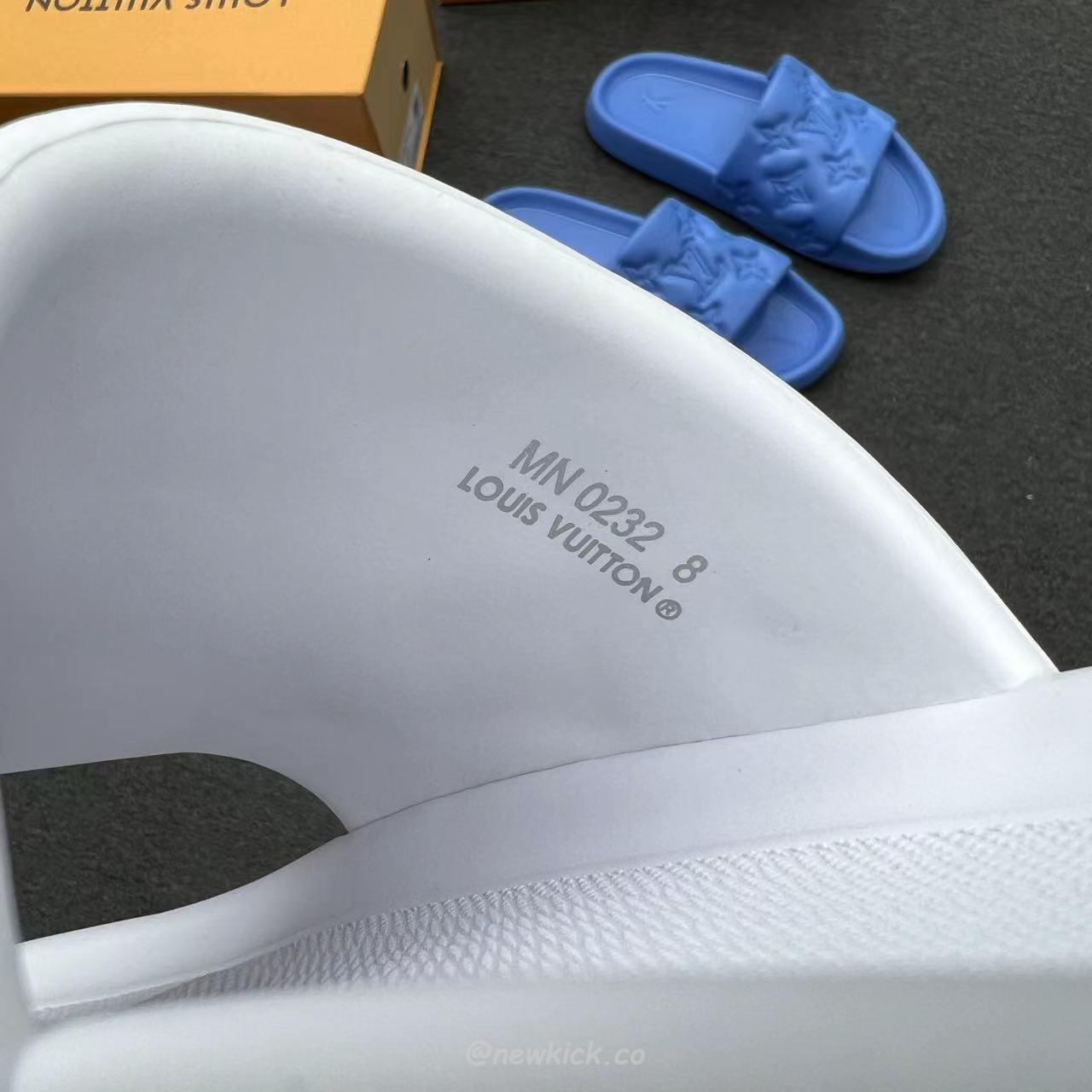 Louis Vuitton Waterfront White Blue 1a9zm5 (8) - www.newkick.vip