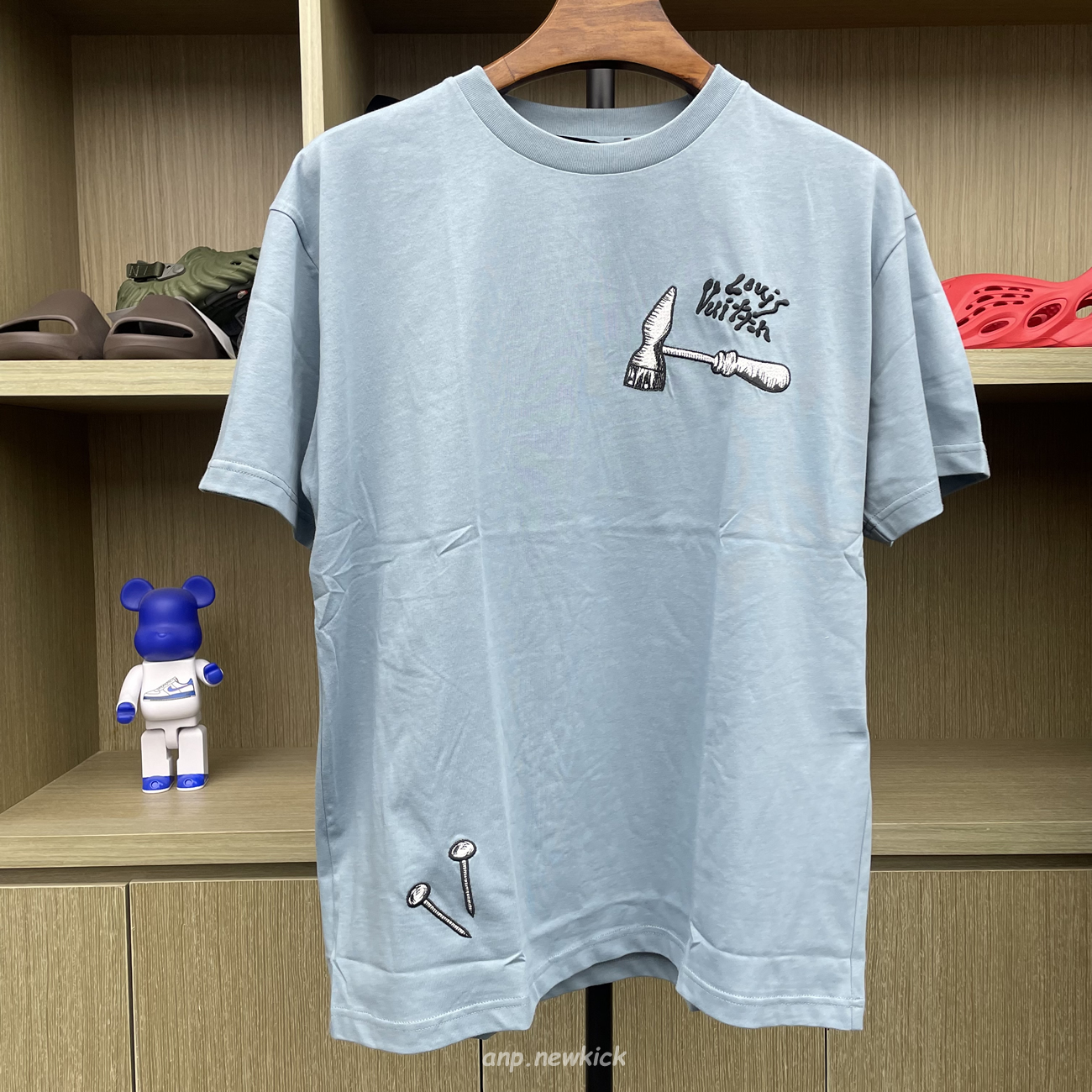 Louis Vuitton Multi Tools Embroidered Pattern T Shirt 1ab5id (7) - www.newkick.vip