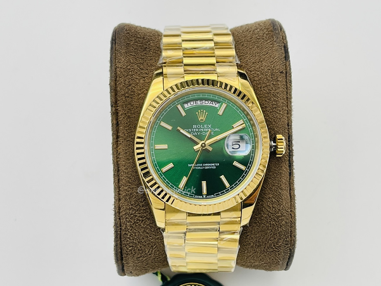 Rolex Day Date Olive Green Cherry Red Dial Bright Blue Bright Black Champagne Colour Olive Green 228239 (103) - www.newkick.vip Rolex Day Date Olive Green Cherry Red Dial Bright Blue Bright Black Champagne Colour Olive Green 228239 (103) - www.newkick.vip