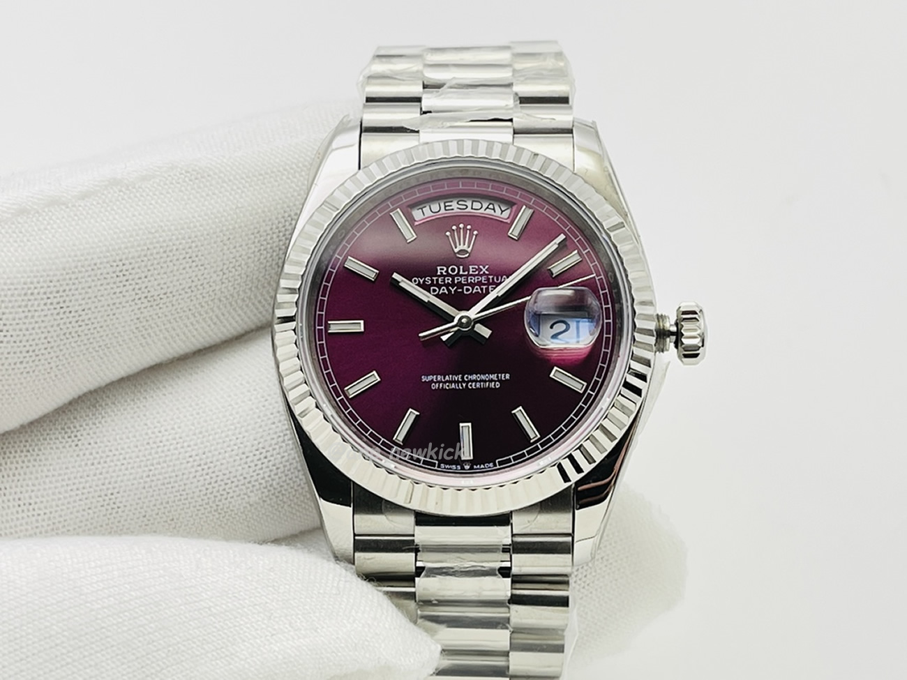 Rolex Day Date Olive Green Cherry Red Dial Bright Blue Bright Black Champagne Colour Olive Green 228239 (16) - www.newkick.vip Rolex Day Date Olive Green Cherry Red Dial Bright Blue Bright Black Champagne Colour Olive Green 228239 (16) - www.newkick.vip