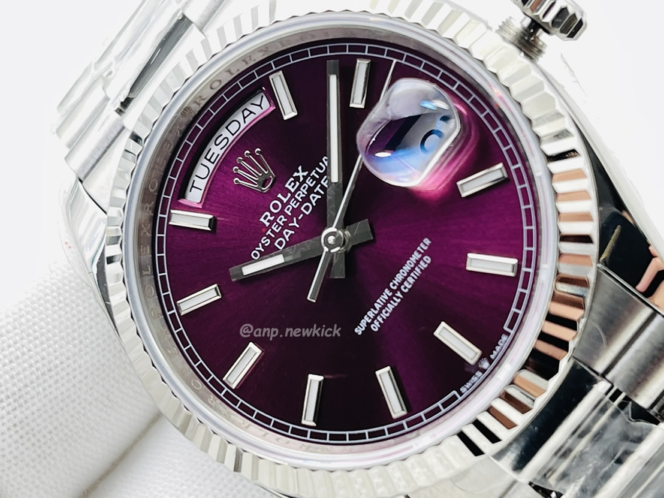 Rolex Day Date Olive Green Cherry Red Dial Bright Blue Bright Black Champagne Colour Olive Green 228239 (20) - www.newkick.vip Rolex Day Date Olive Green Cherry Red Dial Bright Blue Bright Black Champagne Colour Olive Green 228239 (20) - www.newkick.vip