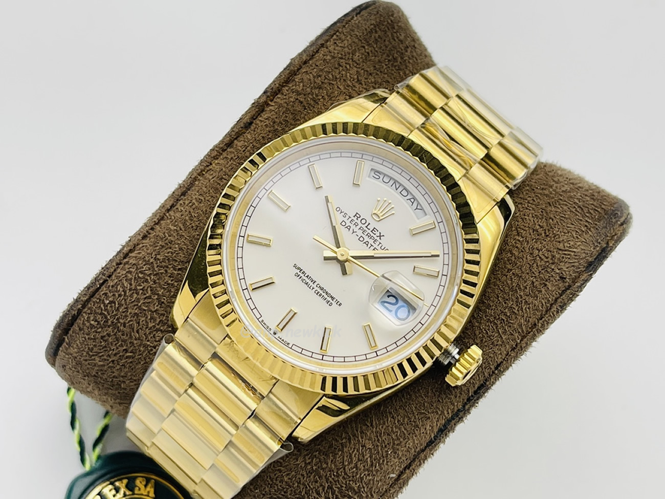 Rolex Day Date Olive Green Cherry Red Dial Bright Blue Bright Black Champagne Colour Olive Green 228239 (81) - www.newkick.vip Rolex Day Date Olive Green Cherry Red Dial Bright Blue Bright Black Champagne Colour Olive Green 228239 (81) - www.newkick.vip
