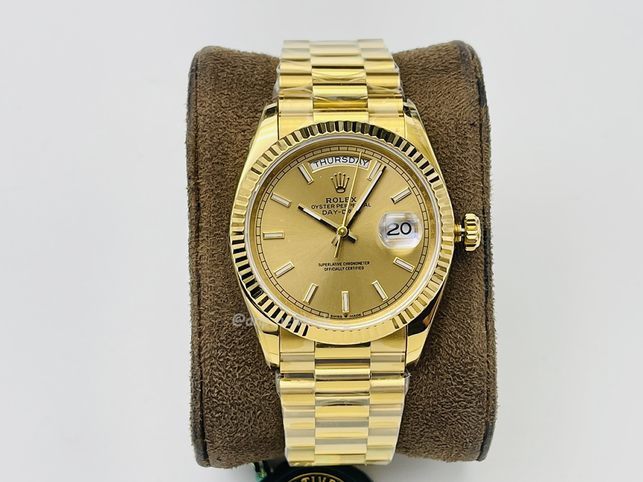 Rolex Day Date Olive Green Cherry Red Dial Bright Blue Bright Black Champagne Colour Olive Green 228239 (87) - www.newkick.vip Rolex Day Date Olive Green Cherry Red Dial Bright Blue Bright Black Champagne Colour Olive Green 228239 (87) - www.newkick.vip