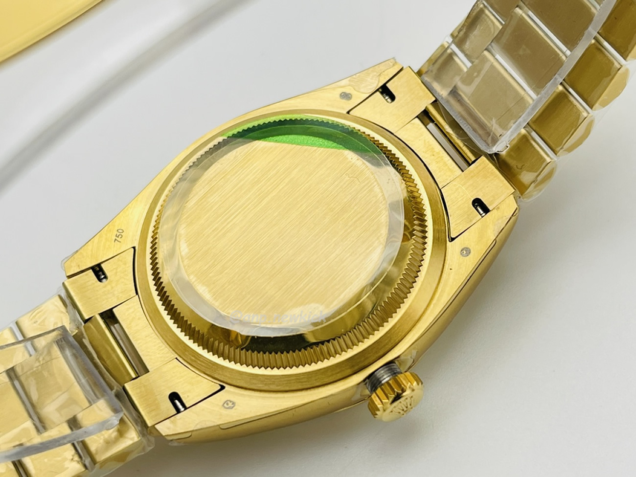 Rolex Day Date Olive Green Cherry Red Dial Bright Blue Bright Black Champagne Colour Olive Green 228239 (89) - www.newkick.vip Rolex Day Date Olive Green Cherry Red Dial Bright Blue Bright Black Champagne Colour Olive Green 228239 (89) - www.newkick.vip