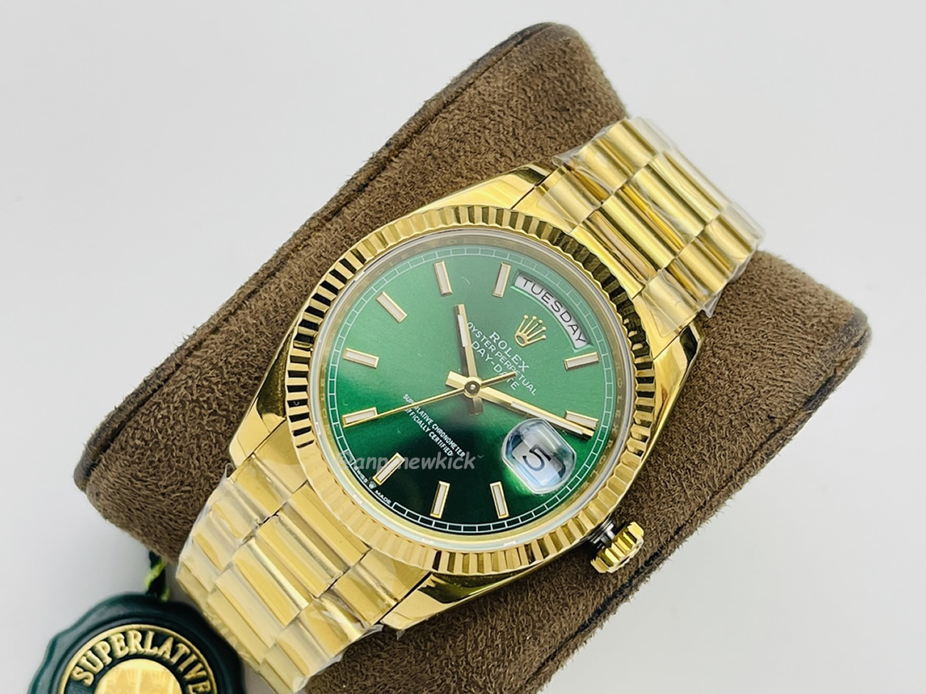 Rolex Day Date Olive Green Cherry Red Dial Bright Blue Bright Black Champagne Colour Olive Green 228239 (96) - www.newkick.vip Rolex Day Date Olive Green Cherry Red Dial Bright Blue Bright Black Champagne Colour Olive Green 228239 (96) - www.newkick.vip