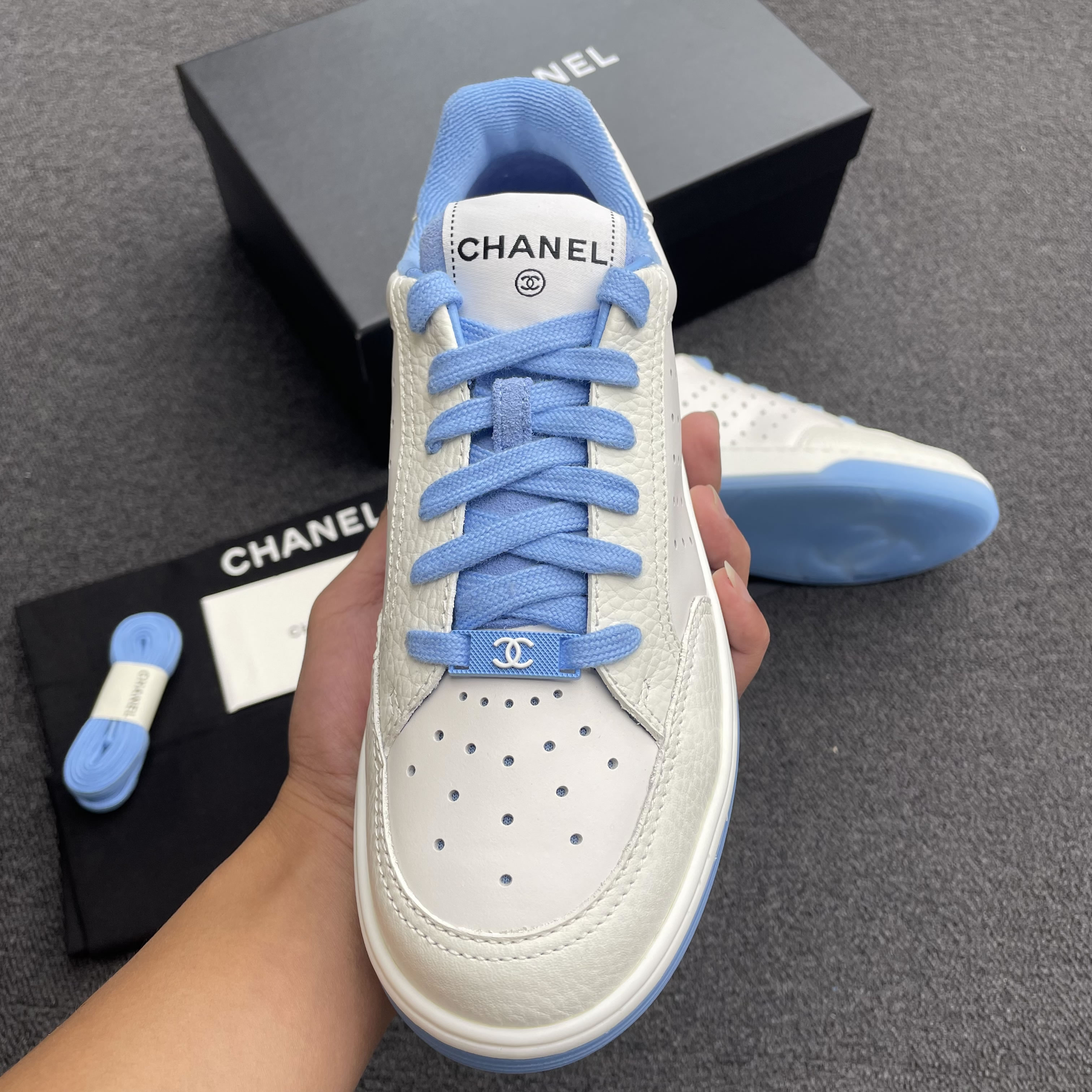 Chanel 22p Trainer White Black Burgundy Light Pink Blue (12) - www.newkick.vip