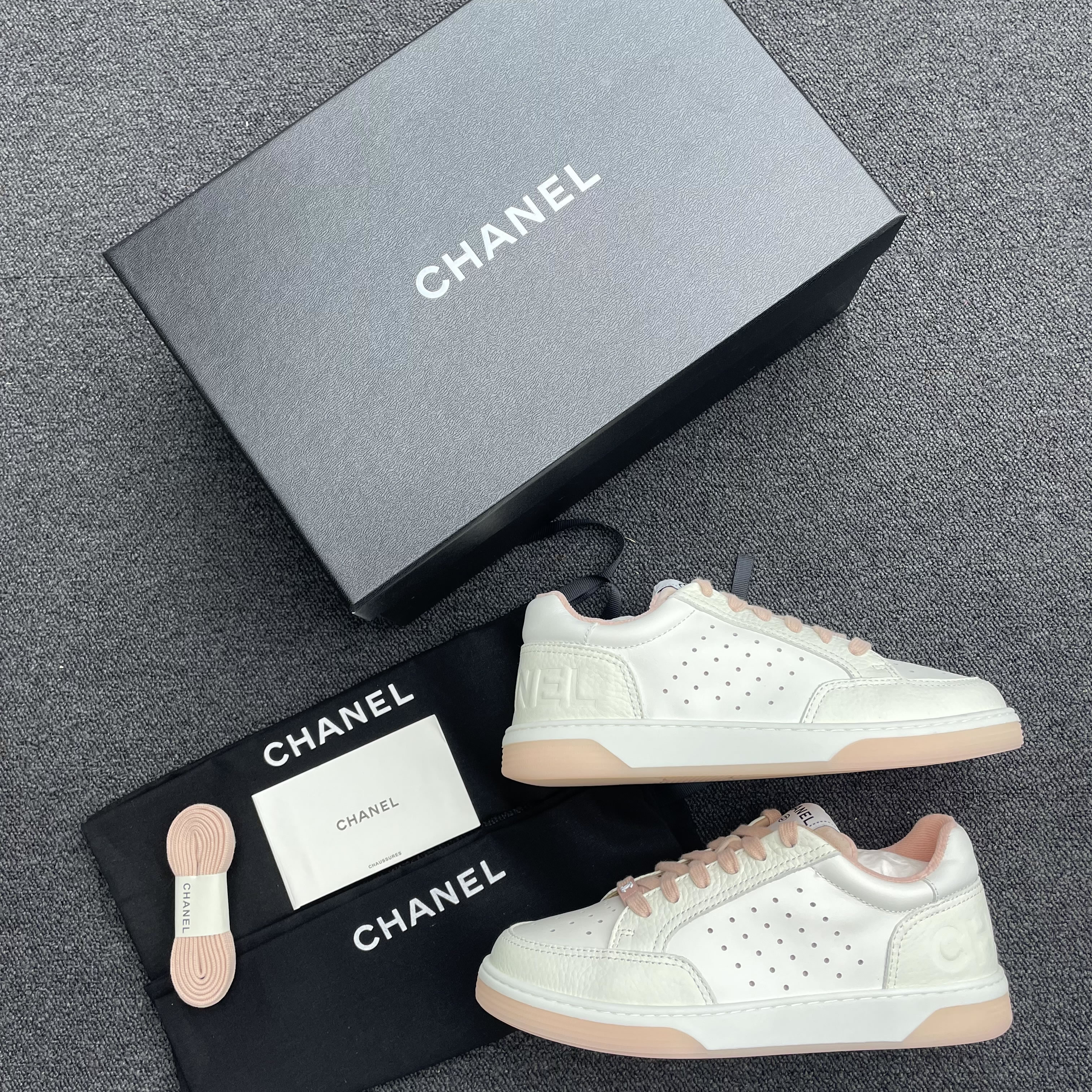 Chanel 22p Trainer White Black Burgundy Light Pink Blue (15) - www.newkick.vip