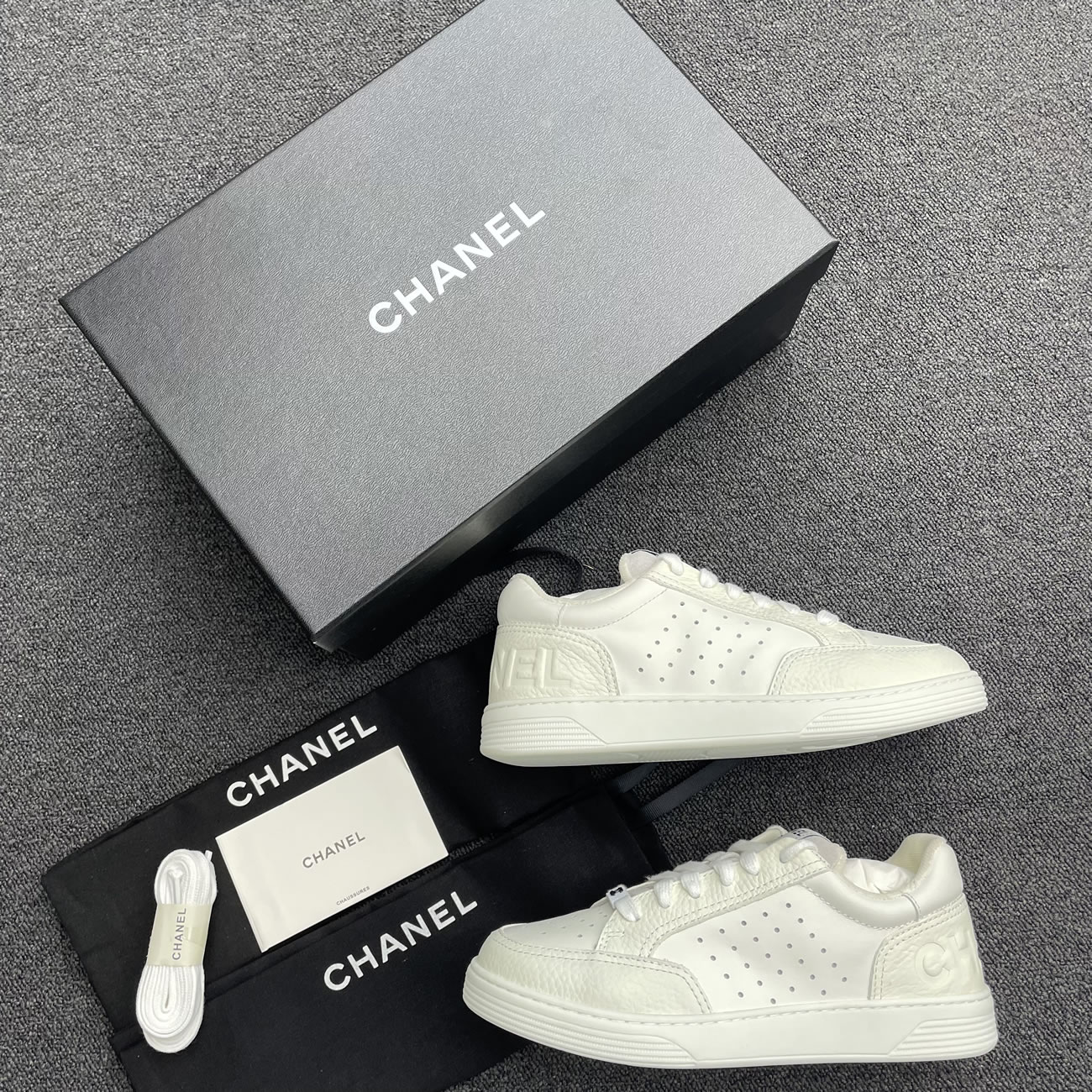 Chanel 22p Trainer White Black Burgundy Light Pink Blue (8) - www.newkick.vip