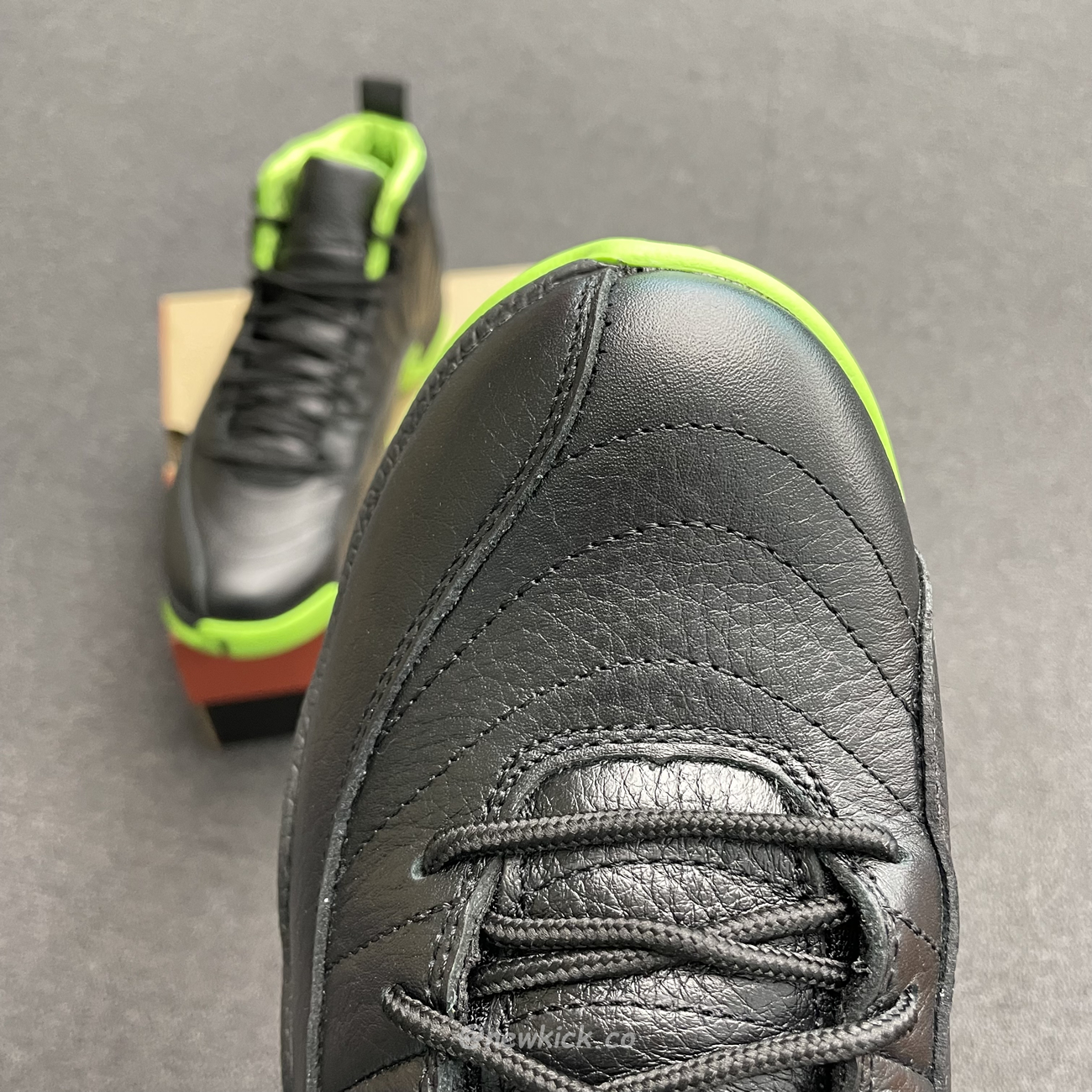 Air Jordan 12 Retro Black Green 280days Of Flight (2) - www.newkick.vip