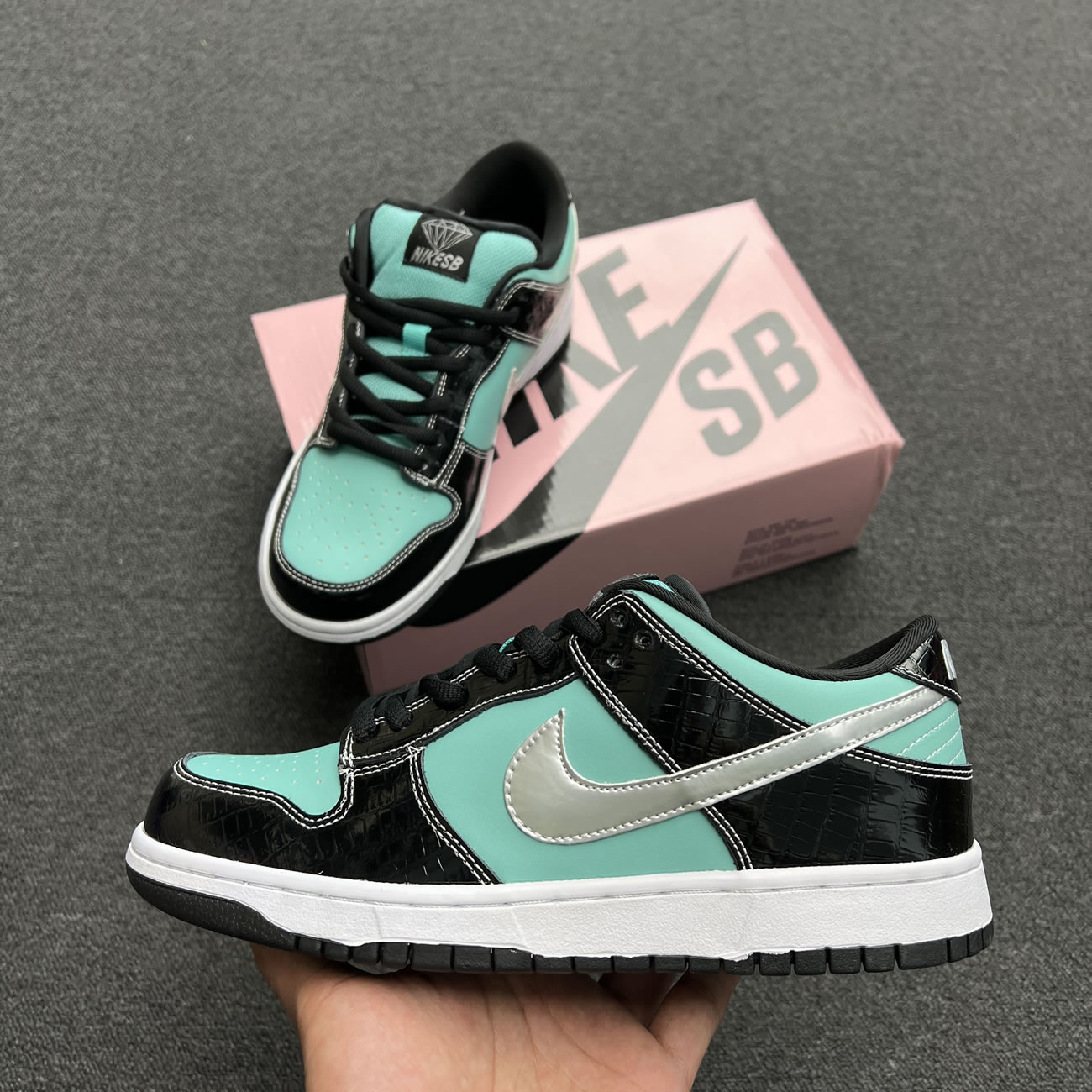 Nike Sb Dunk Low Diamond Supply Co. Aqua Blue 304292 402 (6) - www.newkick.vip