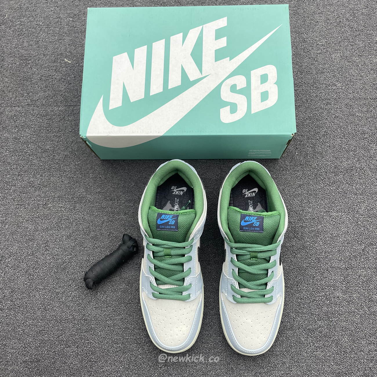 Nike Sb Dunk Low Maple Leaf Central Park 313170 021 (14) - www.newkick.vip