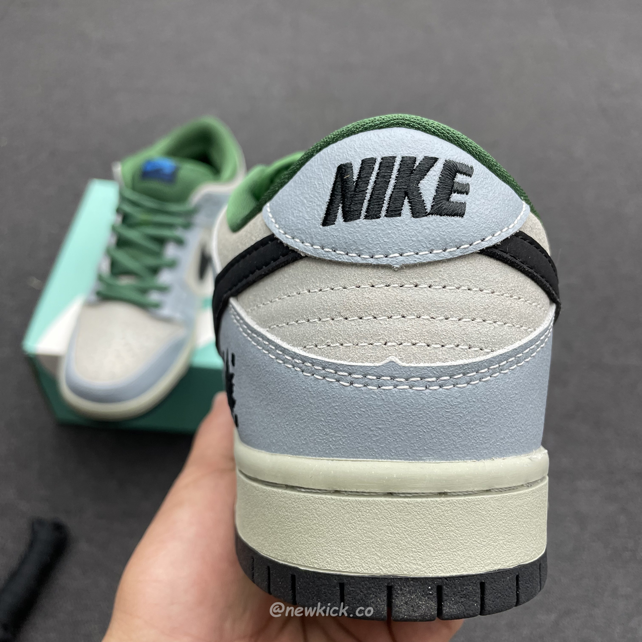 Nike Sb Dunk Low Maple Leaf Central Park 313170 021 (7) - www.newkick.vip
