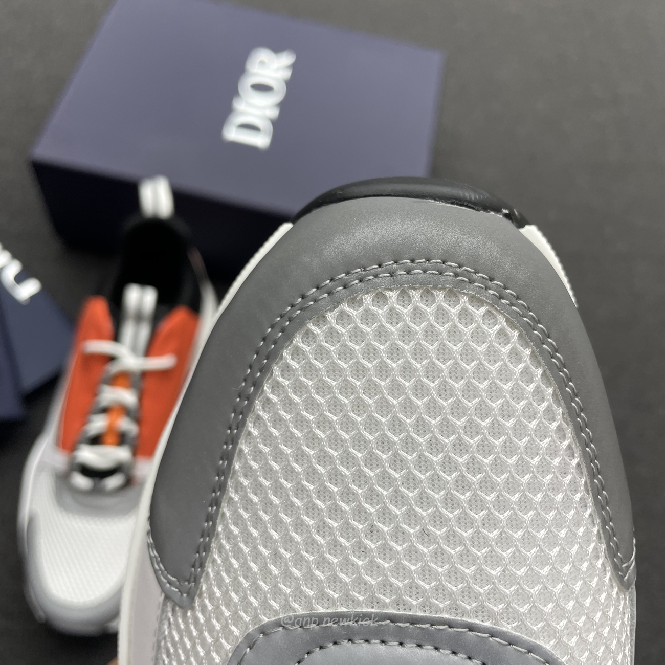 Dior B22 Orange White 3sn231yxx H369 (2) - www.newkick.vip