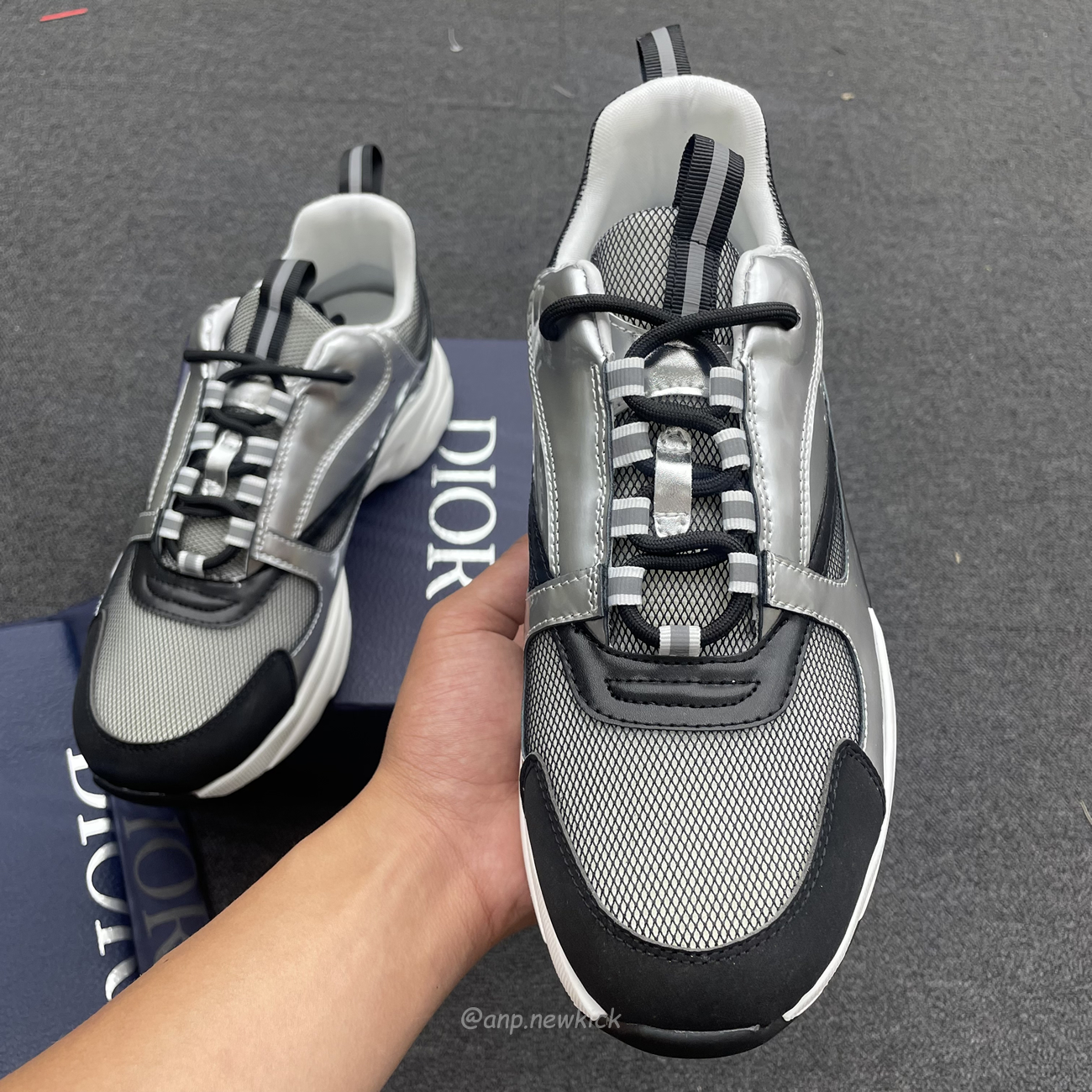 Dior B22 Silvery (2) - www.newkick.vip