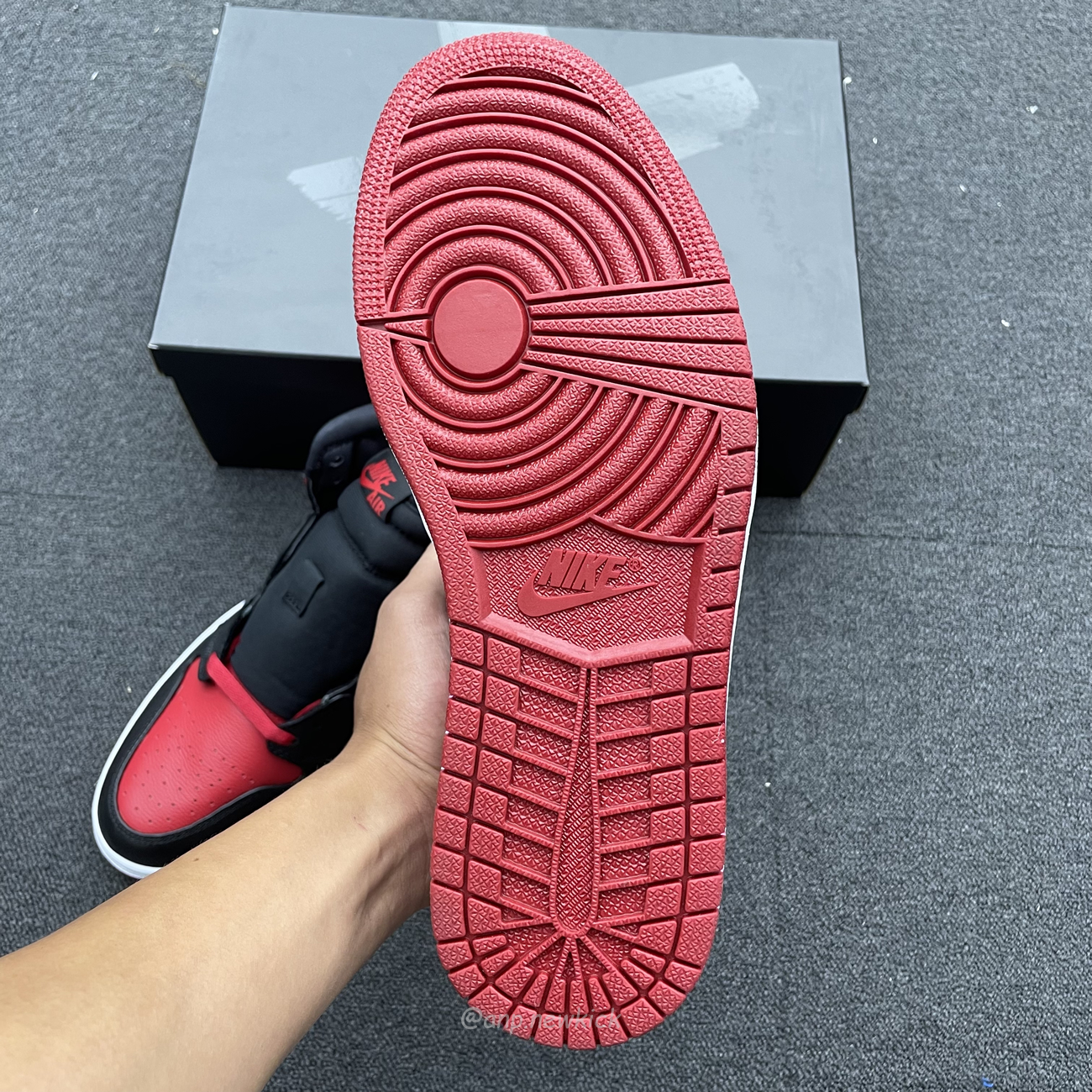 Air Jordan 1 Retro Banned B Grade 2011 432001 001 (6) - www.newkick.vip