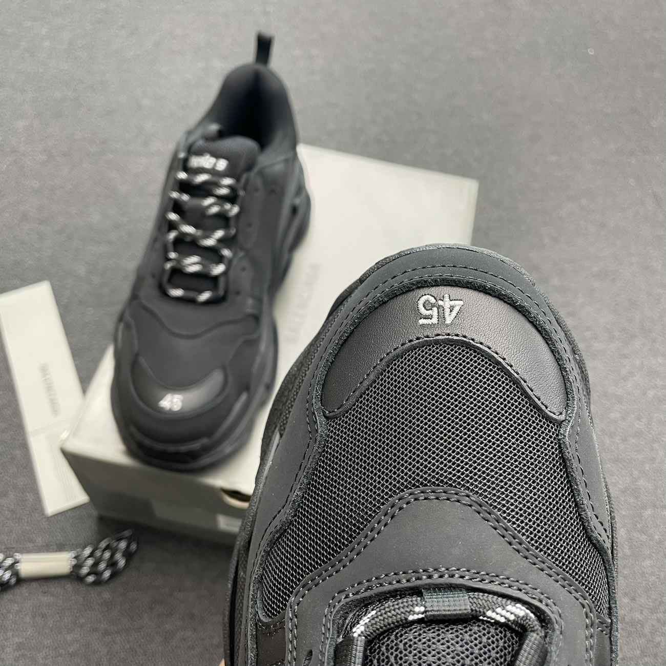 Balenciaga Triple S Black W 541624w09011000 (8) - www.newkick.vip