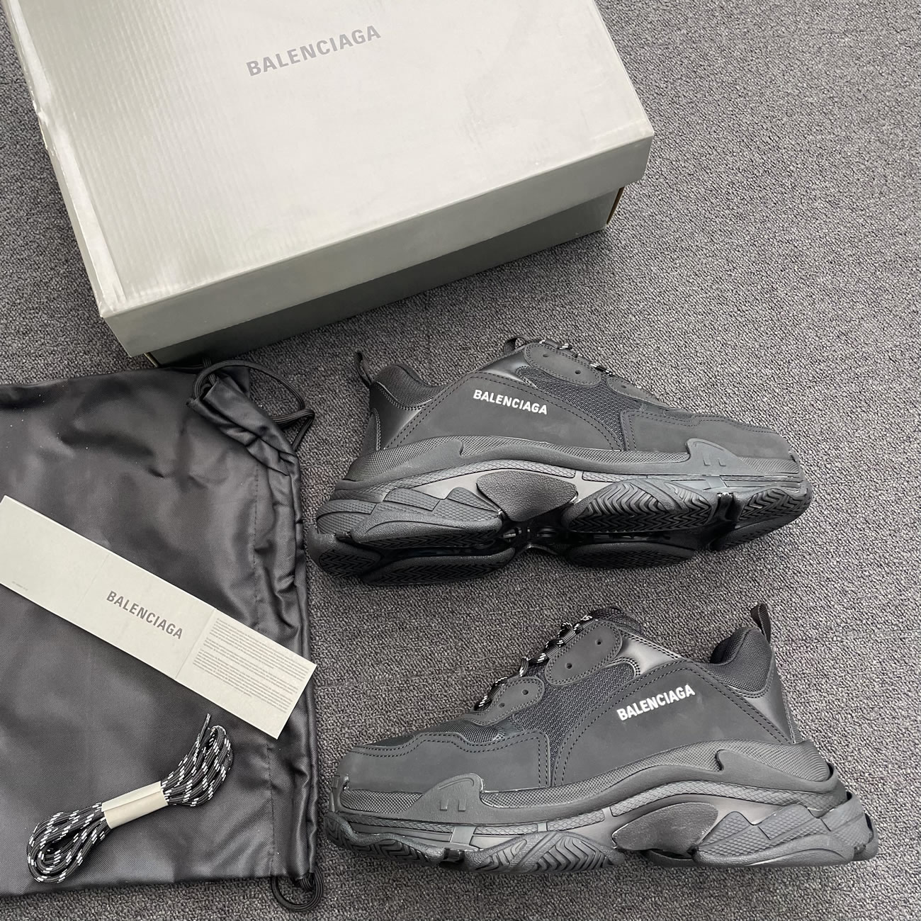 Balenciaga Triple S Black W 541624w09011000 (7) - www.newkick.vip