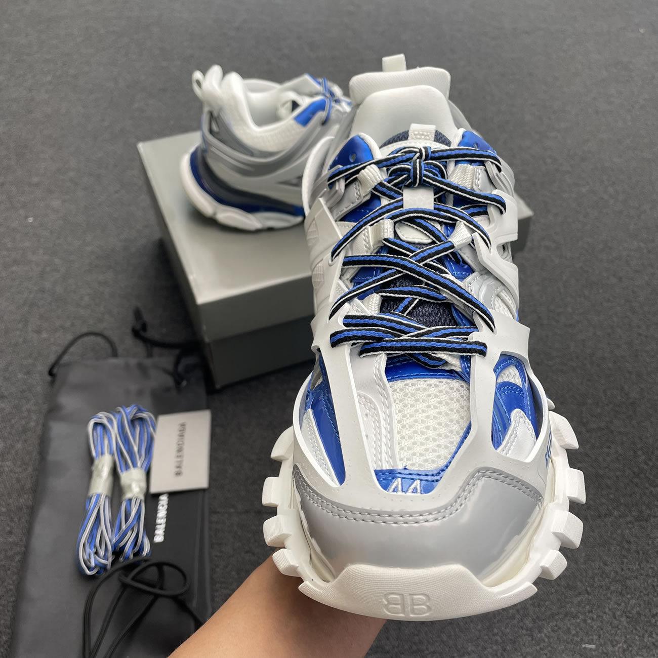 Balenciaga Track White Blue 542023w2fs99051 (4) - www.newkick.vip
