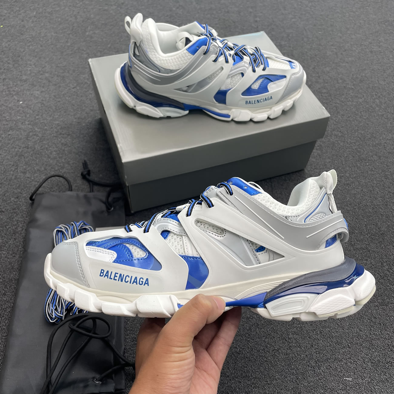 Balenciaga Track White Blue 542023w2fs99051 (7) - www.newkick.vip