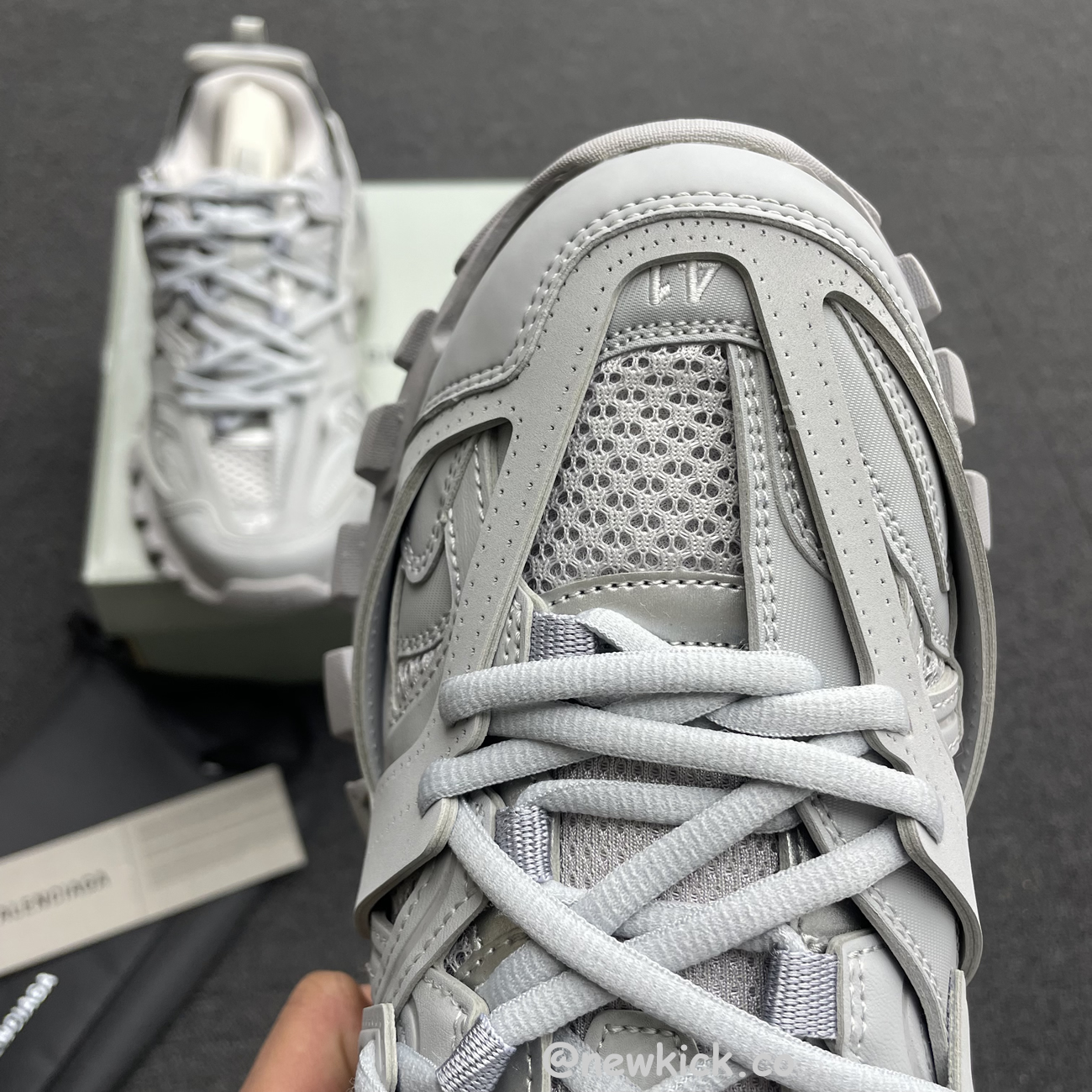 Balenciaga Track Light Grey W 542436w2la11203 (5) - www.newkick.vip Balenciaga Track Light Grey W 542436w2la11203 (5) - www.newkick.vip