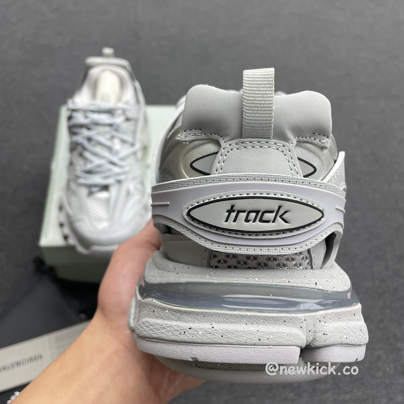 Balenciaga Track Light Grey W 542436w2la11203 (3) - www.newkick.vip