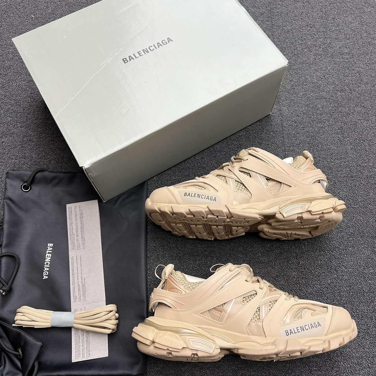Balenciaga Track Beige W 542436w2la19870 (3) - www.newkick.vip