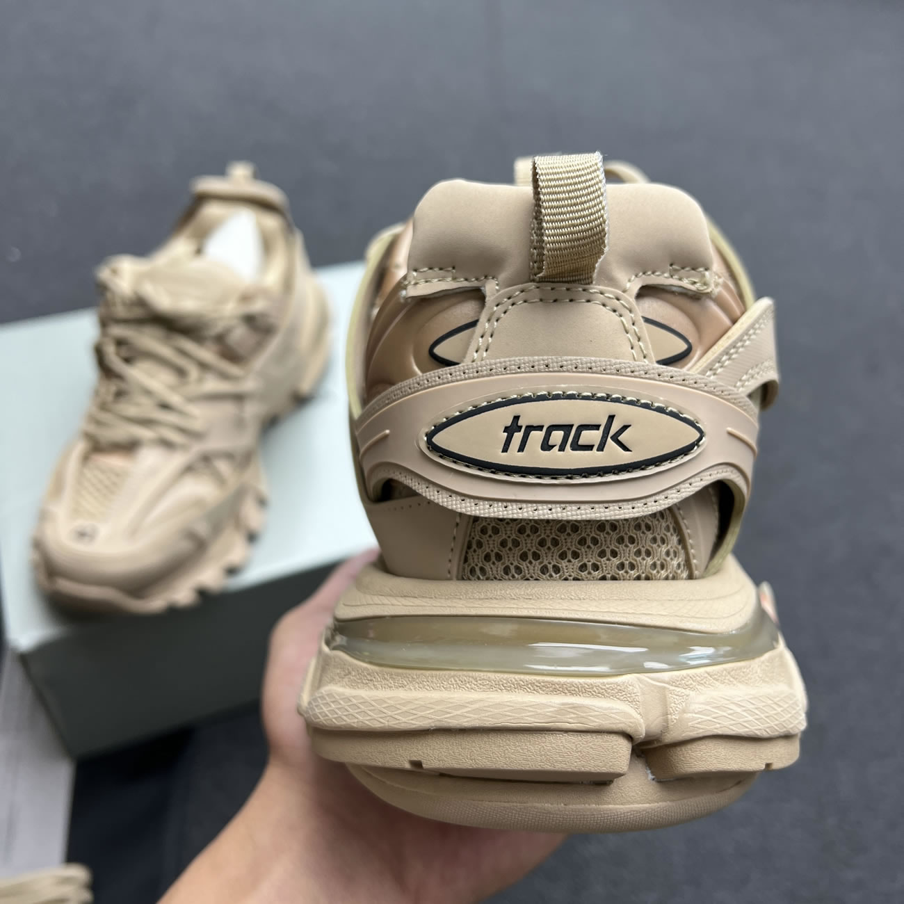 Balenciaga Track Beige W 542436w2la19870 (7) - www.newkick.vip