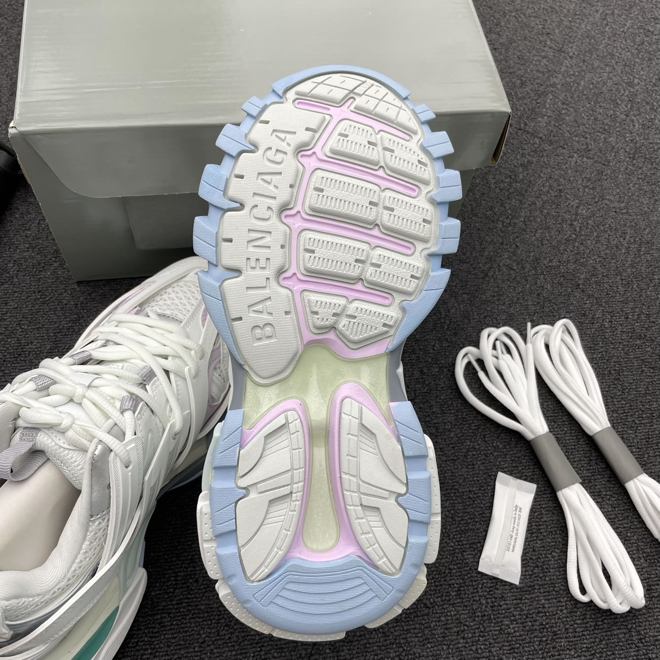 Balenciaga Track Pastel (w) 542436w3ac49045 (2) - www.newkick.vip Balenciaga Track Pastel (w) 542436w3ac49045 (2) - www.newkick.vip
