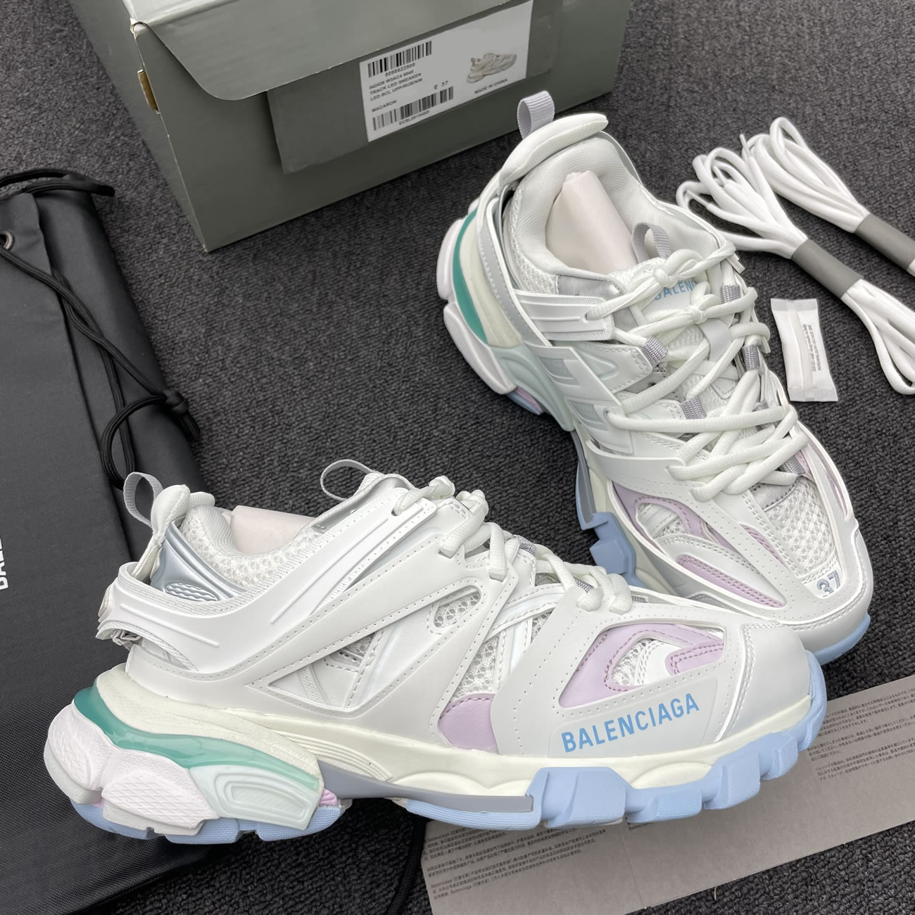 Balenciaga Track Pastel (w) 542436w3ac49045 (3) - www.newkick.vip Balenciaga Track Pastel (w) 542436w3ac49045 (3) - www.newkick.vip