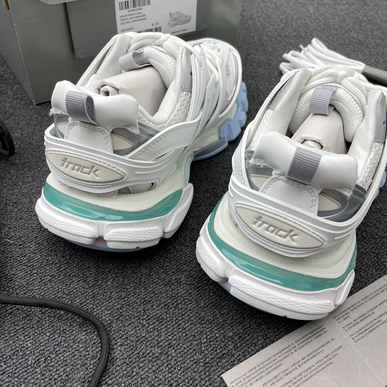 Balenciaga Track Pastel (w) 542436w3ac49045 (4) - www.newkick.vip Balenciaga Track Pastel (w) 542436w3ac49045 (4) - www.newkick.vip