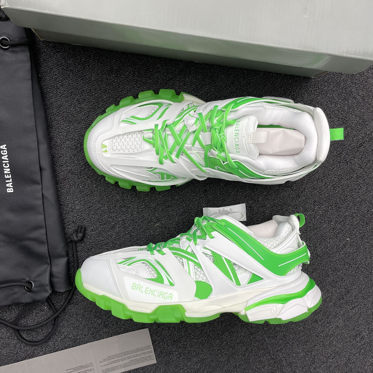 Balenciaga Track Led Sneaker 542436w3rl19035 (6) - www.newkick.vip Balenciaga Track Led Sneaker 542436w3rl19035 (6) - www.newkick.vip