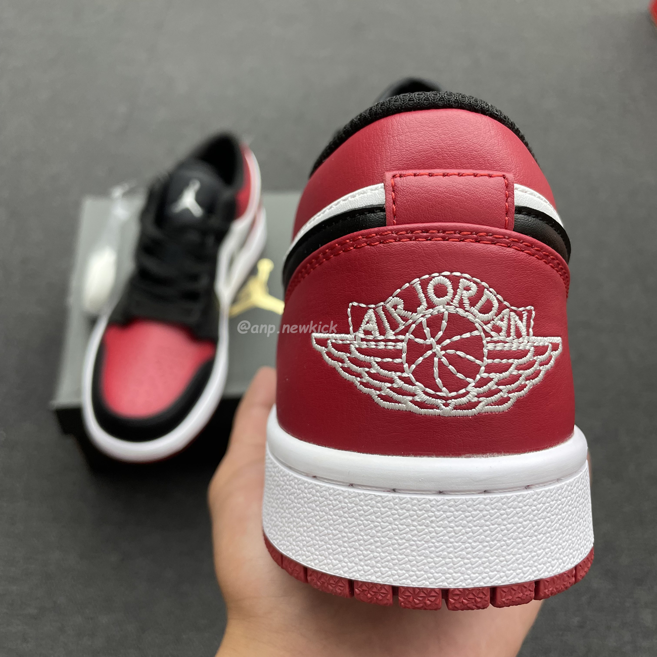 Air Jordan 1 Low Bred Toe 553558 612 (11) - www.newkick.vip