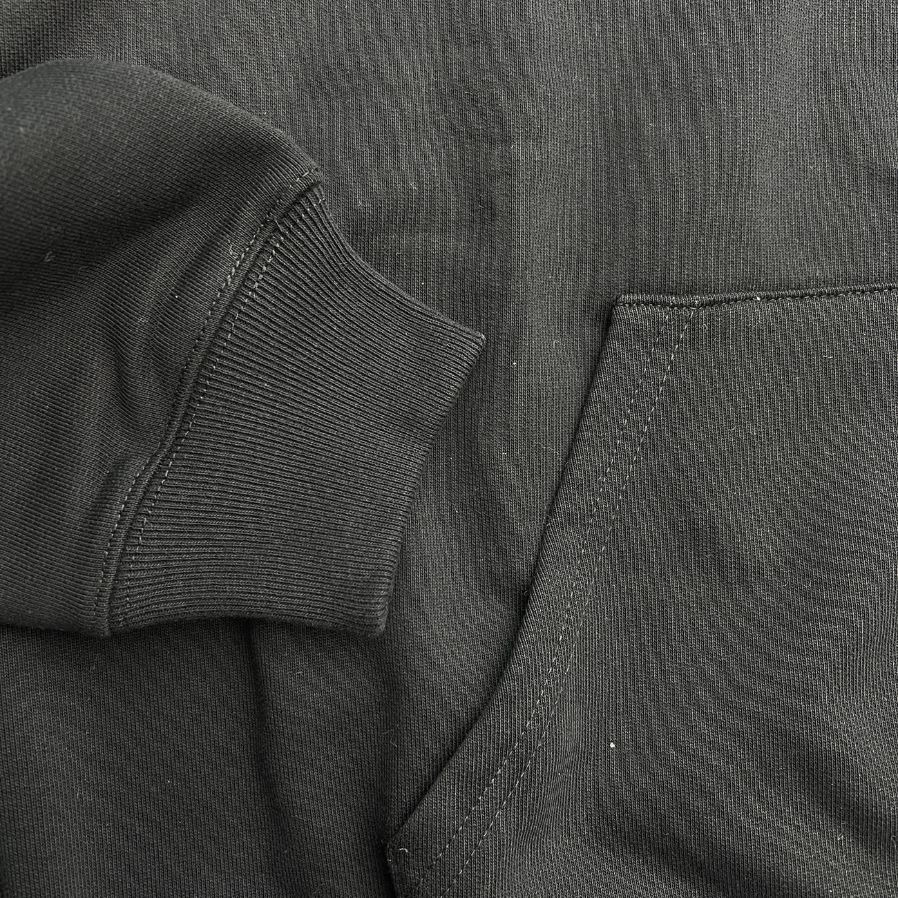 Balenciaga Style Long Sleeves Logo 556145tbv141000 (3) - www.newkick.vip