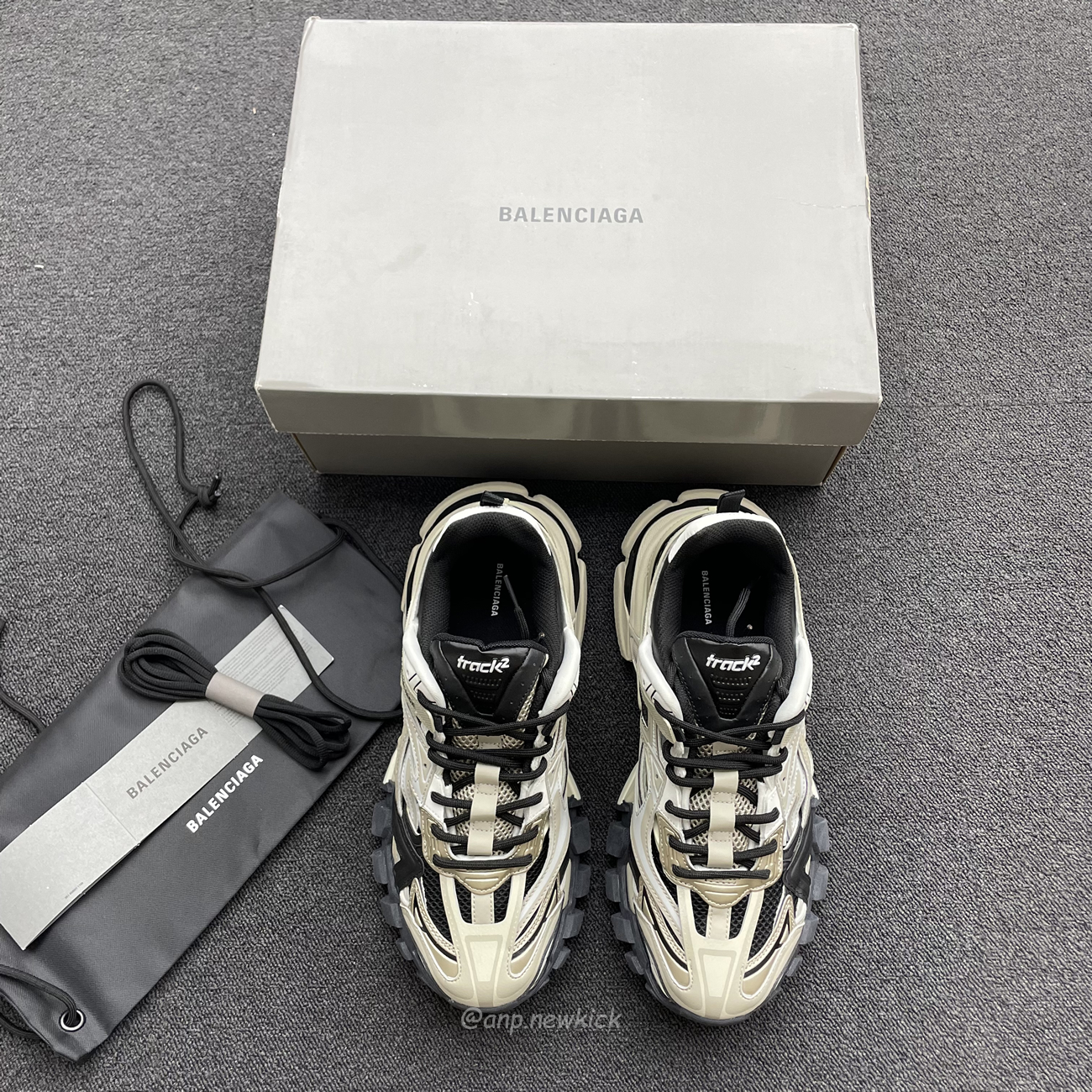 Balenciaga Track.2 Beige Black 568614w2gn38071 (10) - www.newkick.vip