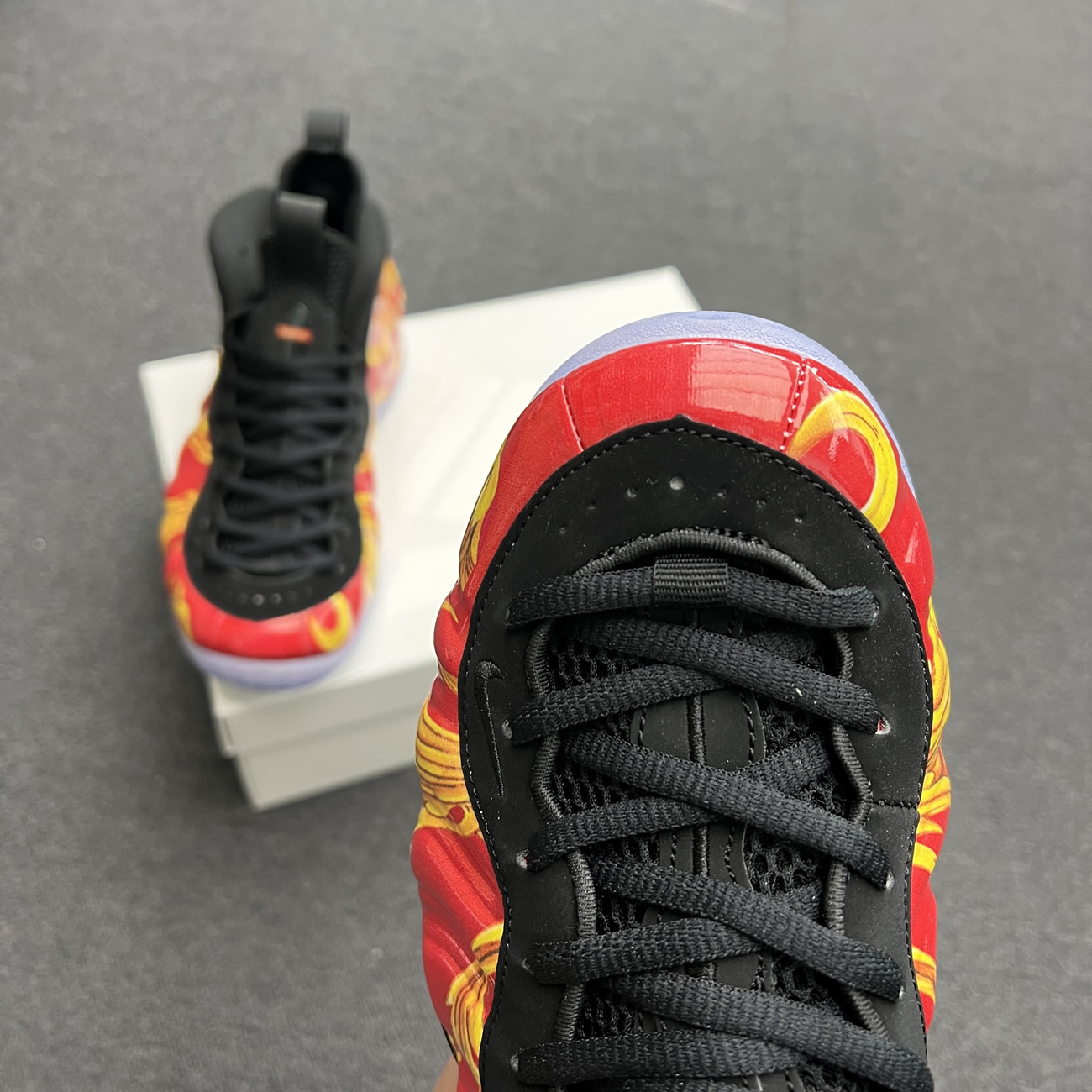 Nike Air Foamposite One Supreme Black Red 652792 001 600 (11) - www.newkick.vip