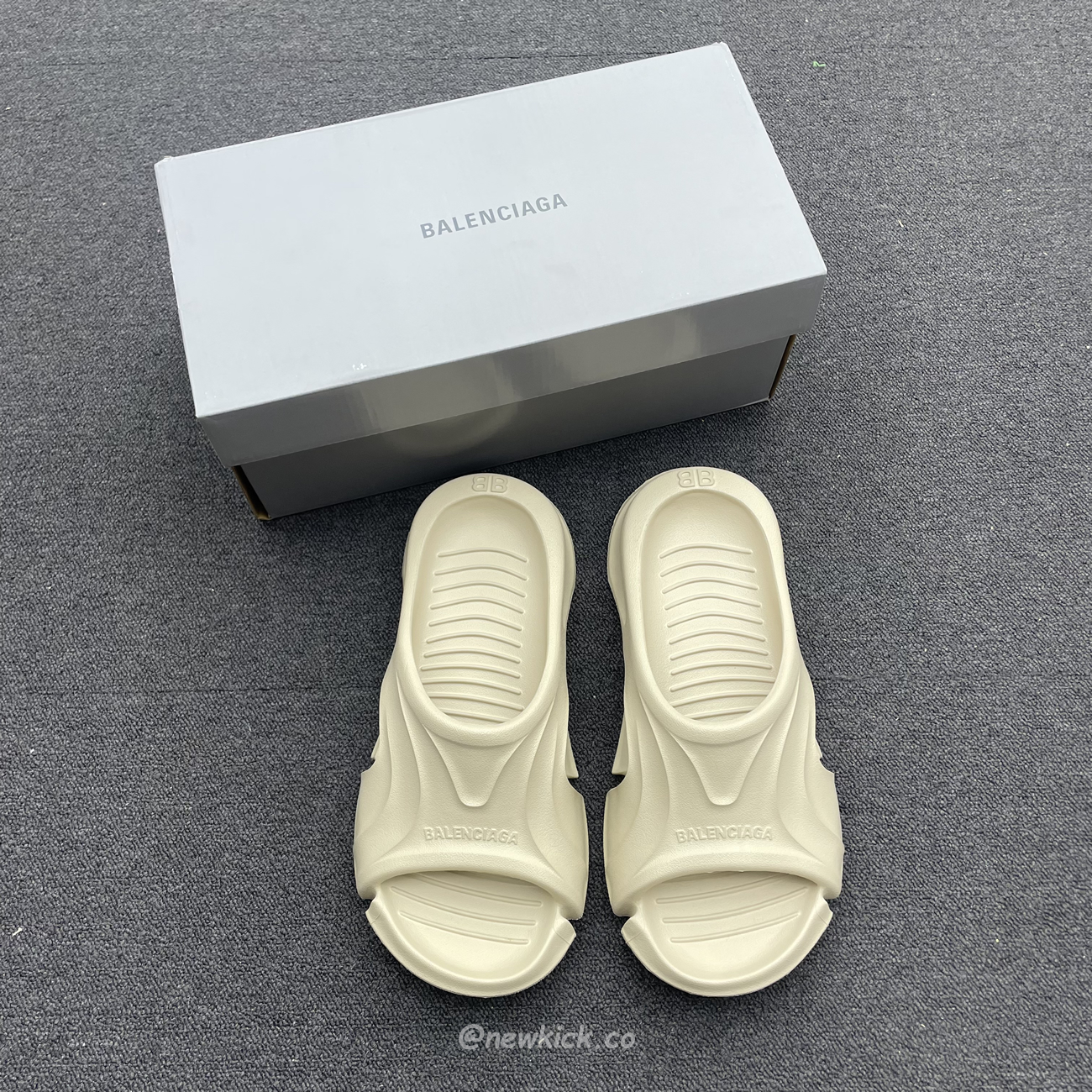 Balenciaga Mold Slide Sandal Black Beige 653874w3ce21000 (11) - www.newkick.vip