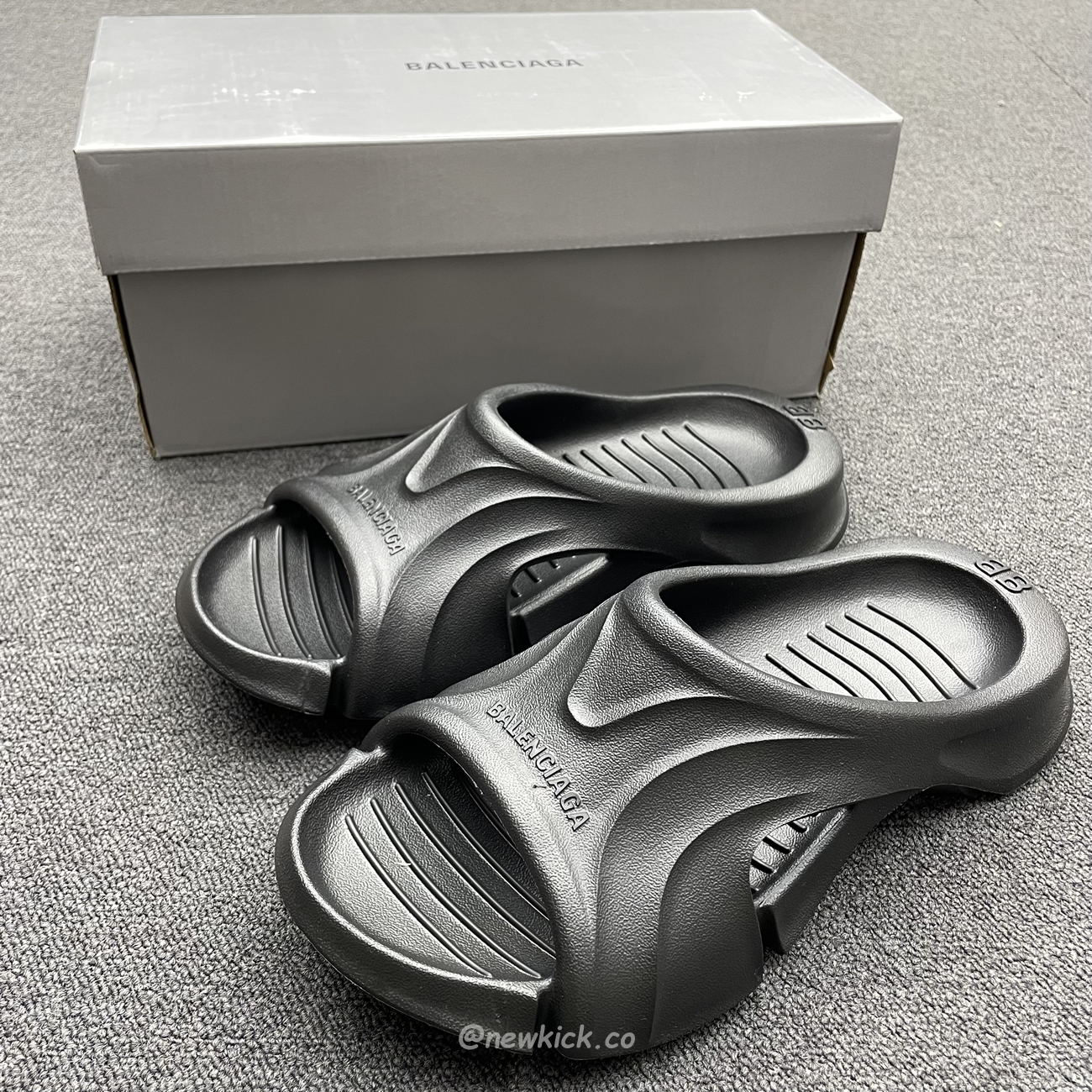 Balenciaga Mold Slide Sandal Black Beige 653874w3ce21000 (6) - www.newkick.vip